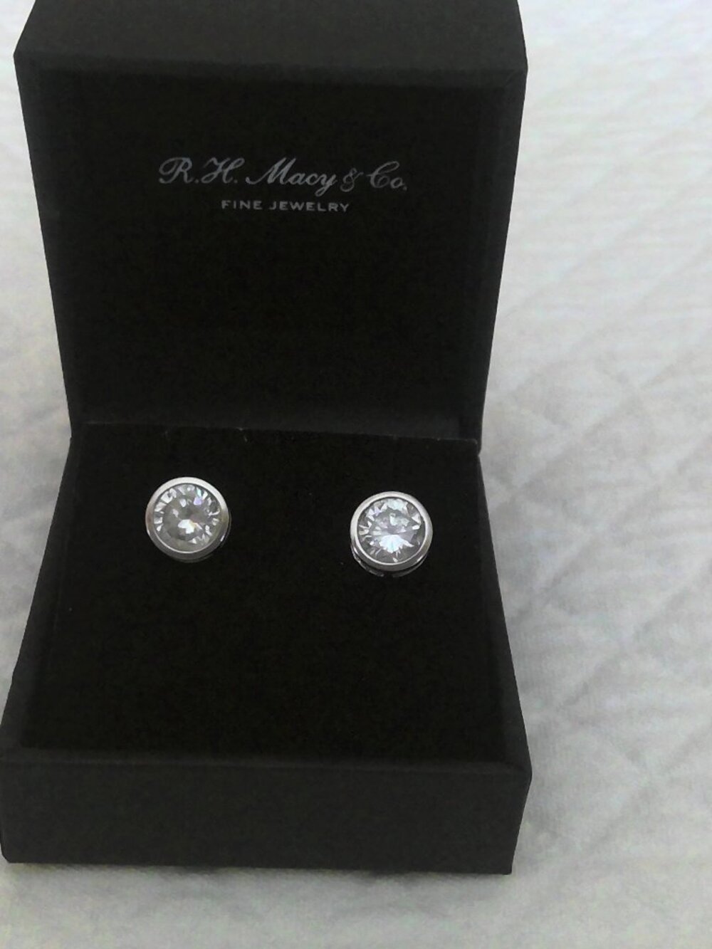Diamondesque stud earrings - Picture 2 of 2